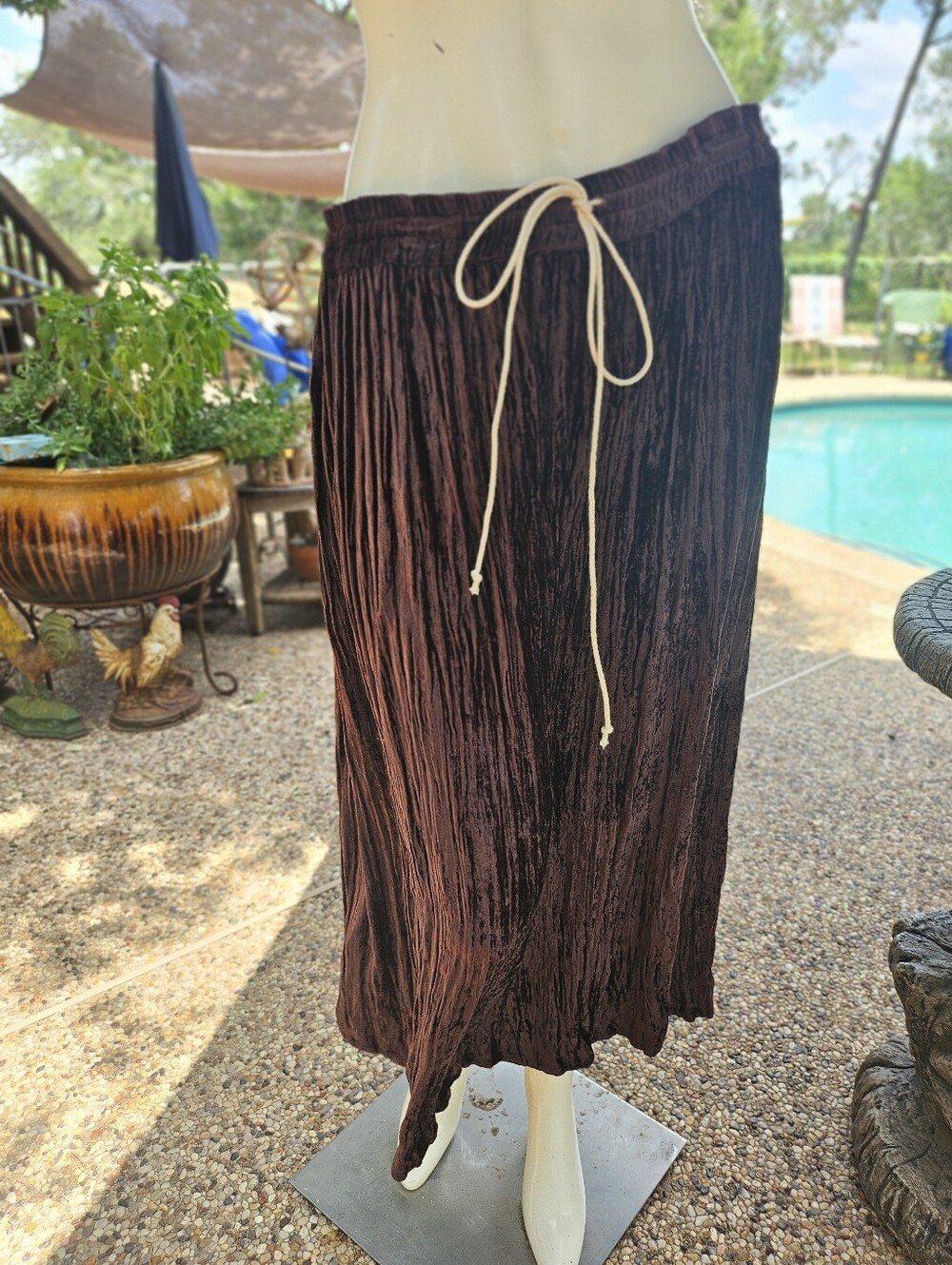 Vintage 70's Revue Women's 100% Rayon Brown Crinkled Velvet Drawstring Skirt M